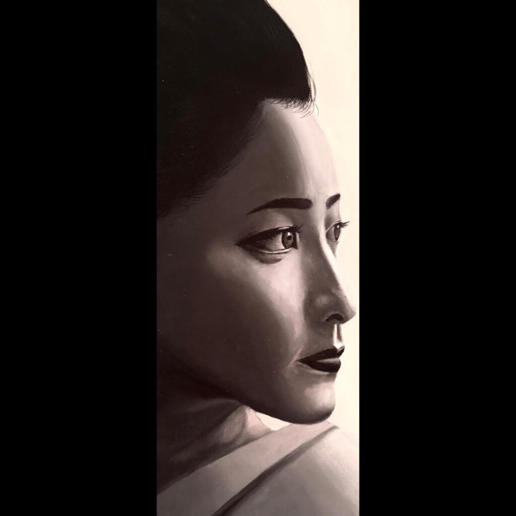 Peinture acrylique en noir et blanc représentant le profil d’une femme au regard intense.